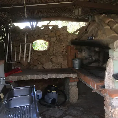펜션 Casa Vacanze Le Piscinete Urri. 토르톨리